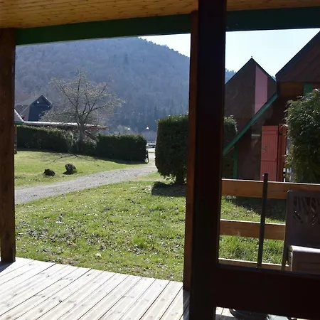 Campsite Domaine Du Chambon *